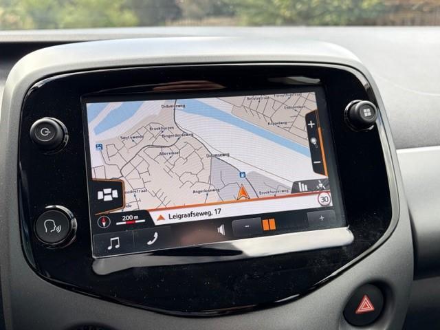 Toyota AYGO 1.0 VVT-i x-play Navigatie full map/ carplay/android
