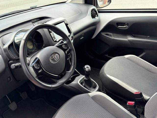 Toyota AYGO 1.0 VVT-i x-play Navigatie full map/ carplay/android