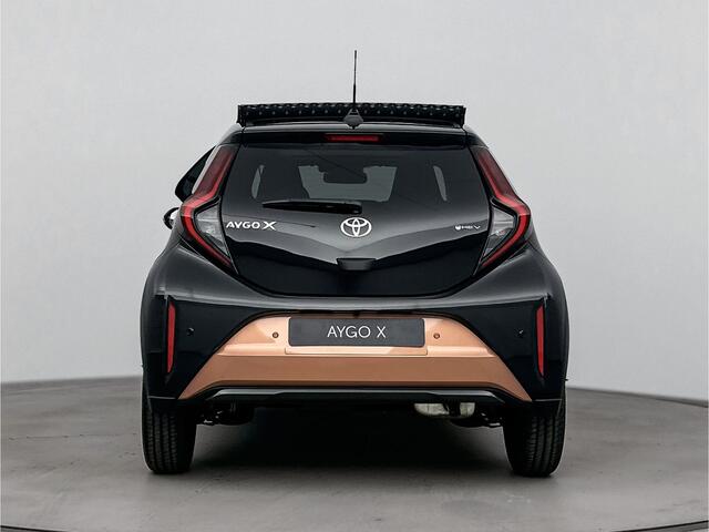 Toyota AYGO X Hybrid 115 envy