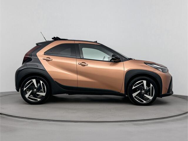 Toyota AYGO X Hybrid 115 envy