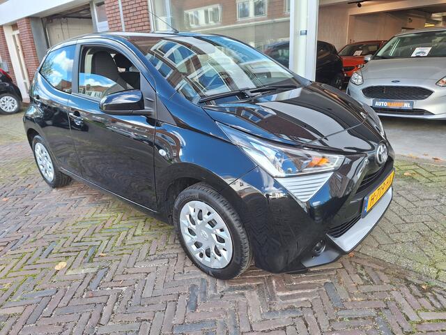 Toyota AYGO 1.0 VVT-i X-Play Limited 5Drs /Camera/Navi/Apple/Android/1e Eig/Garantie