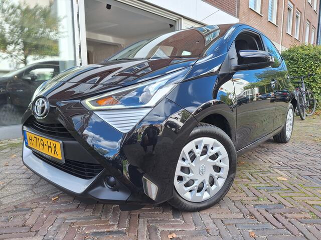 Toyota AYGO 1.0 VVT-i X-Play Limited 5Drs /Camera/Navi/Apple/Android/1e Eig/Garantie