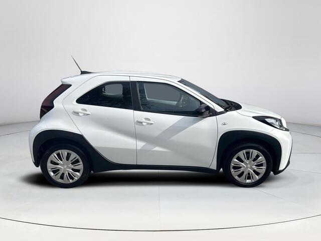 Toyota AYGO X 1.0 VVT-i MT Play