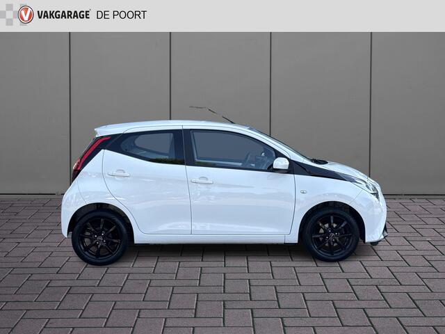 Toyota AYGO 1.0 VVT-i x-play | Cruisec. | Camera | Airco | Carplay | Sportvelgen