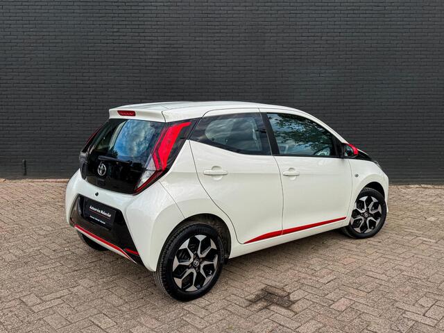 Toyota AYGO 1.0 VVT-i x-play