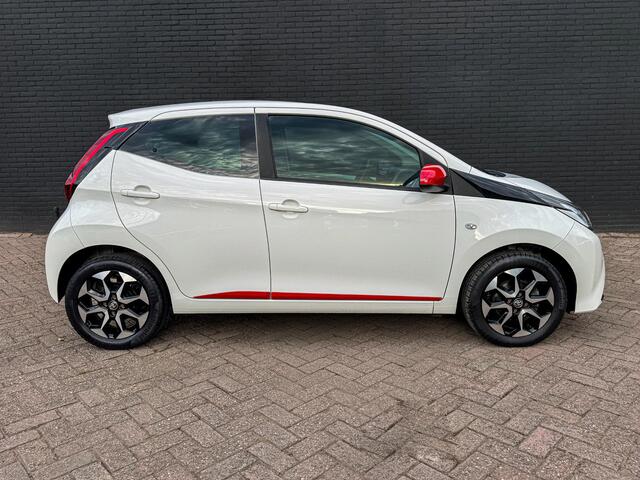 Toyota AYGO 1.0 VVT-i x-play
