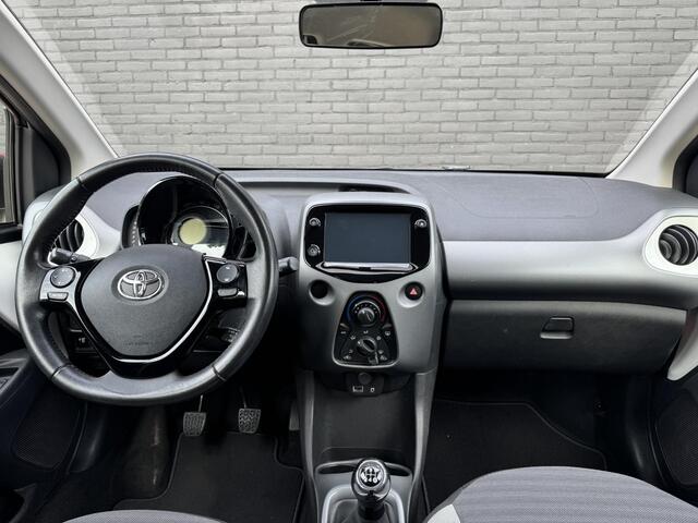 Toyota AYGO 1.0 VVT-i x-play