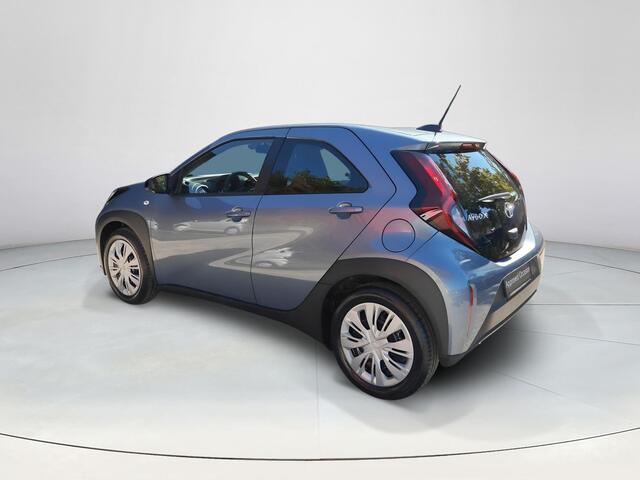 Toyota AYGO X 1.0 VVT-i MT Play
