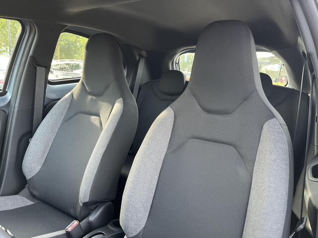Toyota AYGO X 1.0 VVT-i MT Play All-in prijs | Adaptive Cruise Control | Apple / android auto