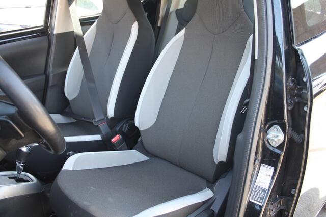 Toyota AYGO 1.0 VVT-i X-Play / NAP / Airco / Camera / Automaat / 5drs