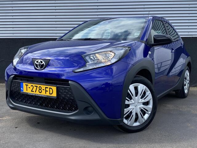 Toyota AYGO X 1.0 VVT-i S-CVT Play Lage KM stand, achteruitrij camera, parkeersensoren, navigatie Apple CarPlay/Android auto, adaptieve cruise control