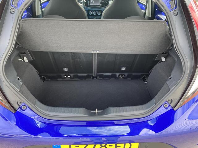 Toyota AYGO X 1.0 VVT-i S-CVT Play Lage KM stand, achteruitrij camera, parkeersensoren, navigatie Apple CarPlay/Android auto, adaptieve cruise control