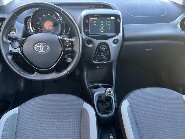 Toyota AYGO 1.0 VVT-i x-play | 5 deurs | Carplay | Airconditioning | Parkeercamera |