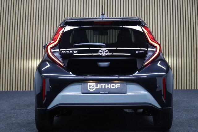 Toyota AYGO X Hybrid 115 pulse Easy Pack | Nieuw uit voorraad Leverbaar! | Adaptive-cruise | Camera | Clima | Maps Navigatie | Parkeersensoren V+A | Apple Carplay & Android Auto | Keyless | Stoelverwarming