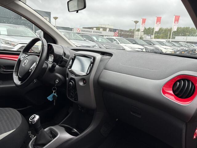 Toyota AYGO 1.0 VVT-i x-play limited