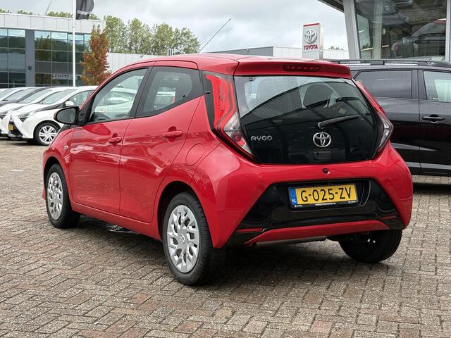 Toyota AYGO 1.0 VVT-i x-play limited