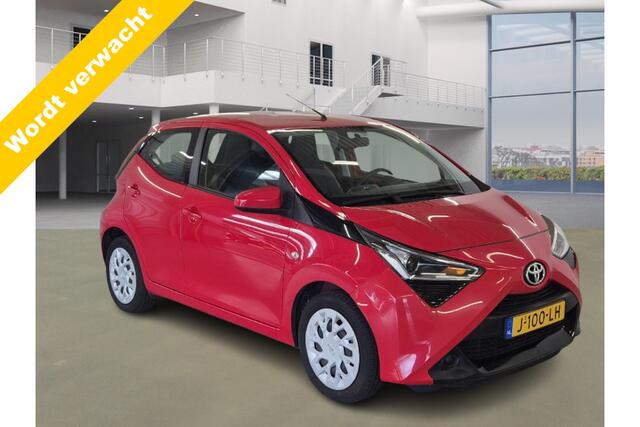 Toyota AYGO 1.0 VVT-i x-play AUTOMAAT! Camera! Nwe APK! VERWACHT!!