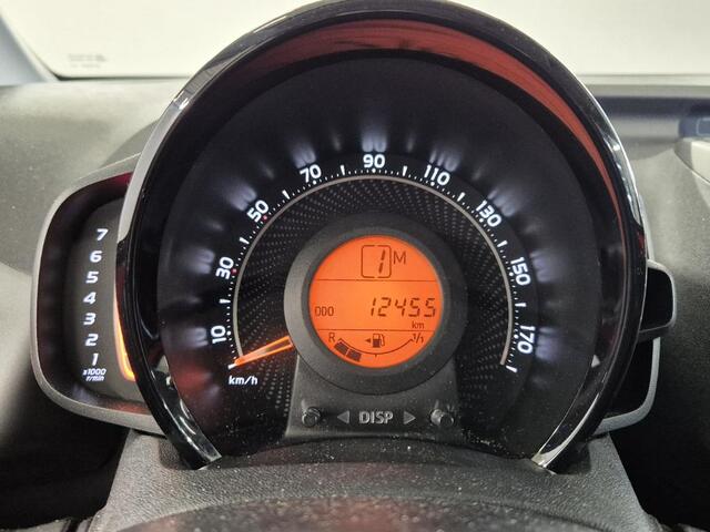 Toyota AYGO 1.0 VVT-i x-play AUTOMAAT! Camera! Nwe APK! VERWACHT!!
