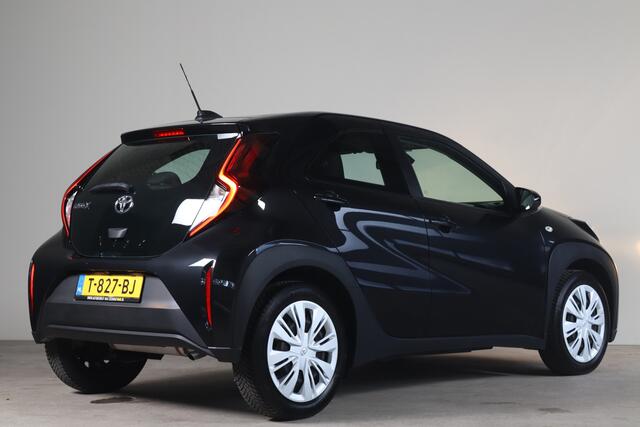 Toyota AYGO X 1.0 VVT-i MT Play - NL Auto!! Adap Cruise I Camera I Airco