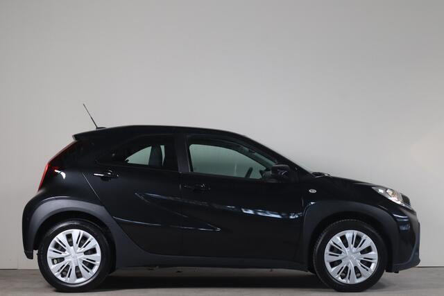 Toyota AYGO X 1.0 VVT-i MT Play - NL Auto!! Adap Cruise I Camera I Airco