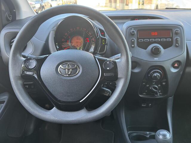 Toyota AYGO 1.0 VVT-i x-fun