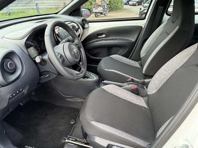 Toyota AYGO X Business Edition Automaat Camera 2025 NIEUW