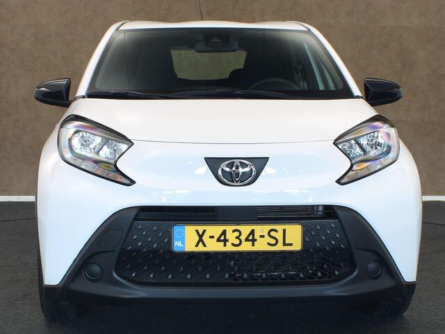 Toyota AYGO X 1.0 VVT-i MT Play - ORIGINEEL NEDERLANDSE AUTO - ACHTERUITRIJCAMERA - AIRCO - APPLE CARPLAY/ANDROID AUTO - CRUISE CONTROL ADAPTIEF - GROOTLICHT ASSISTANT - BLUETOOTH TELEFOONVOORBEREIDING - VOLLEDIG HOMMEL ONDERHOUDEN