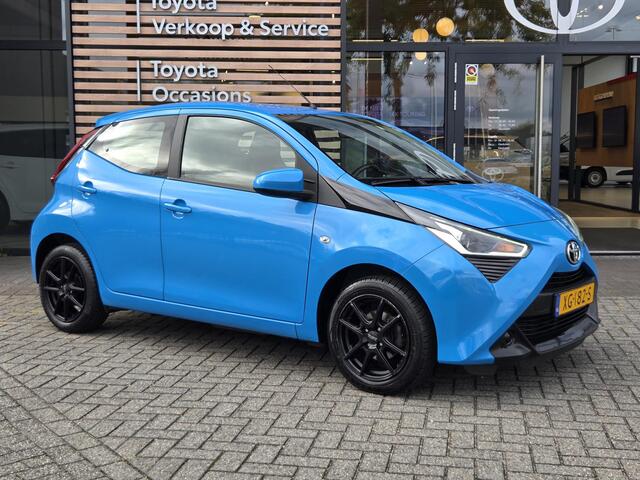 Toyota AYGO 1.0 VVT-i x-play