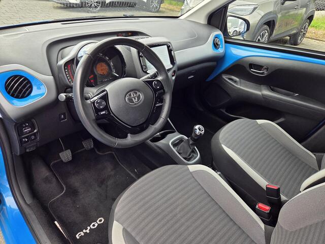 Toyota AYGO 1.0 VVT-i x-play