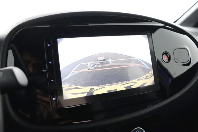Toyota AYGO X 1.0 VVT-i MT Play | Apple carplay & Android auto | Parkeer camera | Cruise control |
