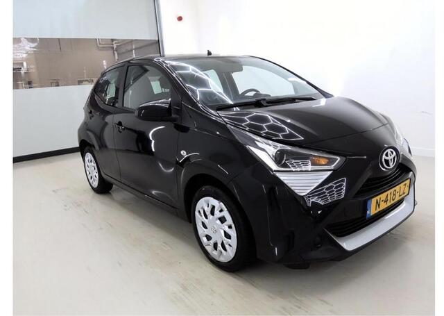 Toyota AYGO 1.0 VVT-i x-play