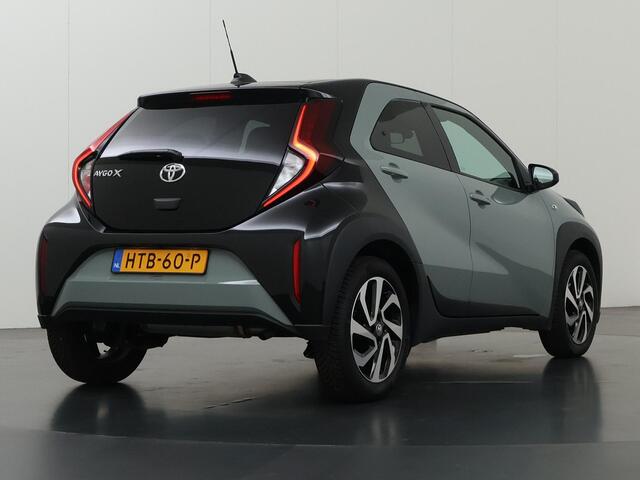Toyota AYGO X 1.0 VVT-i MT Pulse | Achteruitrijcamera | Climate Control | Lichtmetalen velgen | Adaptieve Cruise Control |