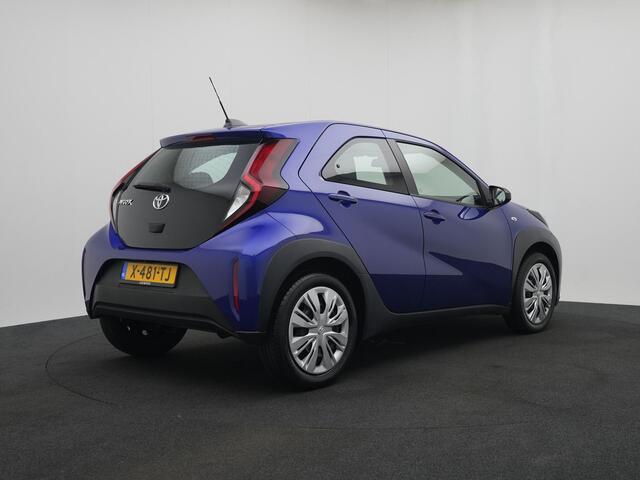 Toyota AYGO X 1.0 VVT-i S-CVT Play