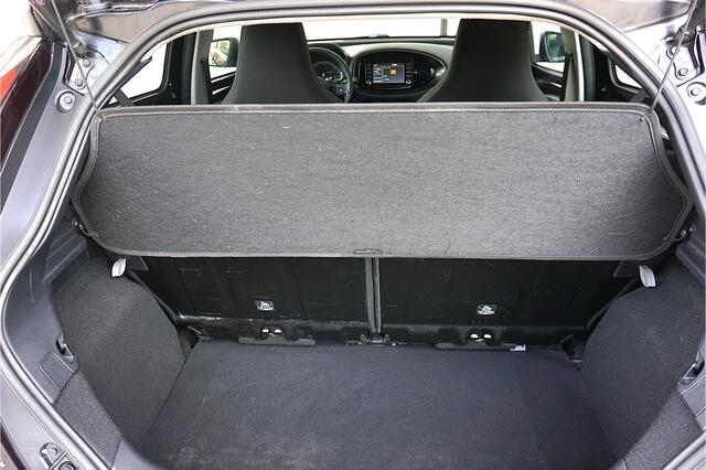 Toyota AYGO X 1.0 VVT-i MT Play Miracast Achteruitrijcamera Adaptive cruise control Lane assist Eerste eigenaar