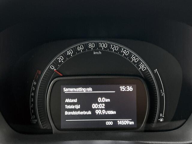 Toyota AYGO X 1.0 VVT-i S-CVT Pulse + | BTW Voertuig | Parkeersensoren voor+achter | Keyless Entry/Start | Climate Control | Cruise Control Adaptive | achteruitrijcamera | Apple CarPlay/Android Auto |
