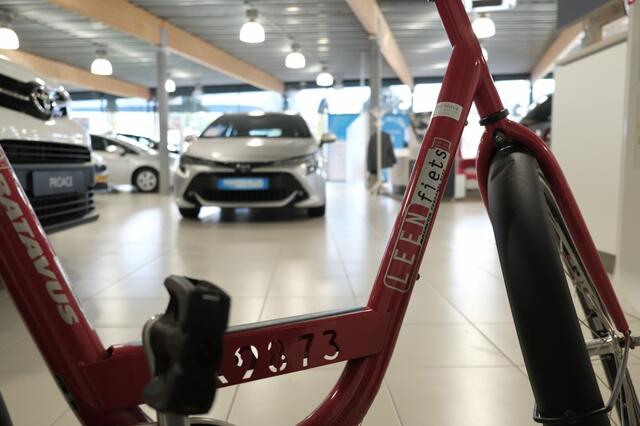 Toyota AYGO 1.0 VVT-i x-fun | 4 speakers | Bluetooth® connectiviteit (handsfree bellen én muziekstreaming) | DAB+ tuner | Radio met AUX en USB-aansluiting | Stuurwiel met bediening voor audio en telefoon | Airco
