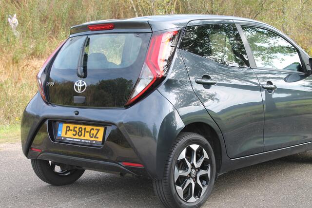 Toyota AYGO 1.0 VVT-i X-Joy | Carplay | Cruise