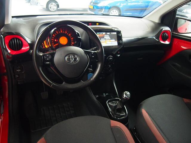 Toyota AYGO 1.0 VVT-i x-cite (APK:Nieuw) Incl.Garantie