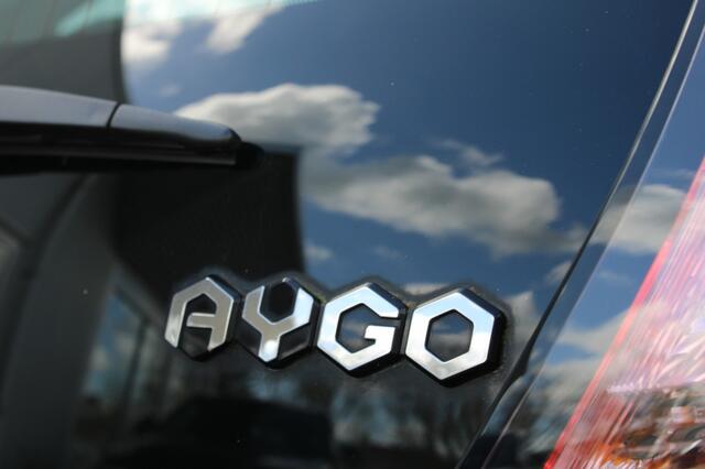 Toyota AYGO 1.0 VVT-i x-play Automaat