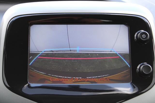 Toyota AYGO 1.0 VVT-i x-play Automaat