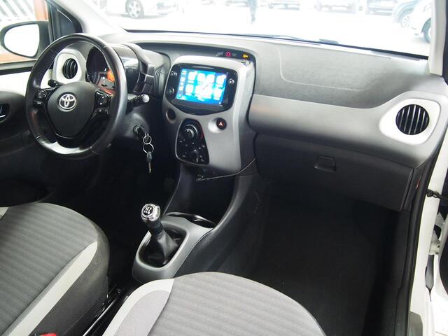 Toyota AYGO 1.0 VVT-i x-cite Apple Carplay Camera (APK:Nieuw) Incl.Garantie
