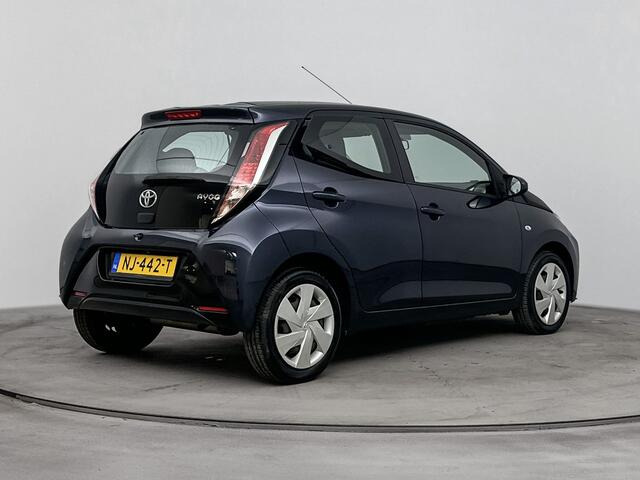 Toyota AYGO 1.0 VVT-i x-play | Parkeercamera | Airco | Metallic Lak |