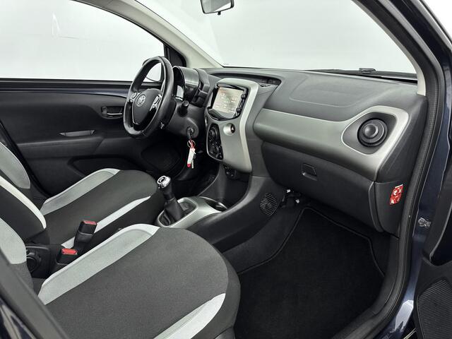 Toyota AYGO 1.0 VVT-i x-play | Parkeercamera | Airco | Metallic Lak |