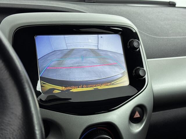 Toyota AYGO 1.0 VVT-i x-play | Parkeercamera | Airco | Metallic Lak |