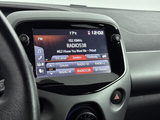 Toyota AYGO 1.0 VVT-i x-play | Apple Carplay-Android Auto | Parkeercamera | Airco |