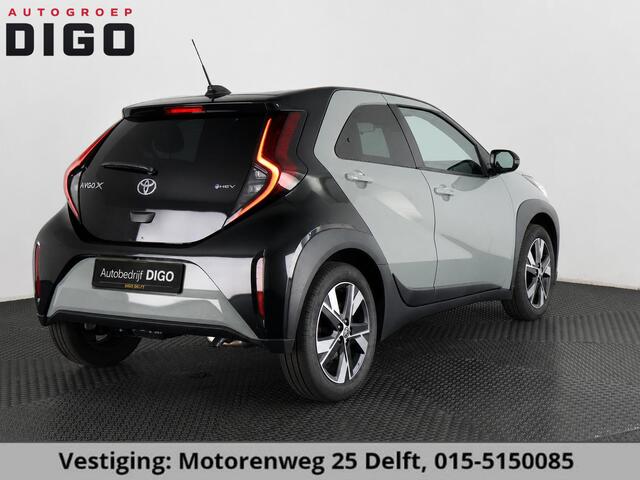 Toyota AYGO X HYBRID PULSE BI-TONE GARANTIE TOT 2036**RIJKLAAR** APPLE CARPLAY & ANDRIOD AUTO . ADAPTIEVE CRUISE CONTROL . ACHTERUITRIJ CAMERA .