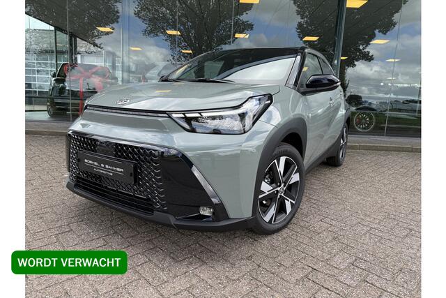 Toyota AYGO X Hybrid 115 pulse Automaat ** Stoelverwarming ** Camera ** Carplay ** Keyless
