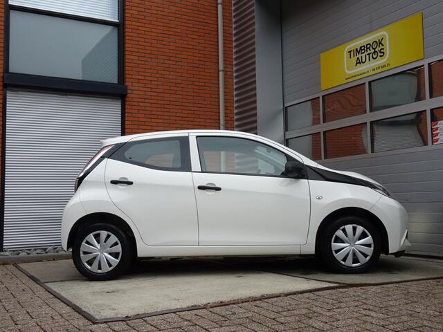 Toyota AYGO 1.0 VVT-i X-Fun 5-deurs Airco/Historie/APK 08-2027