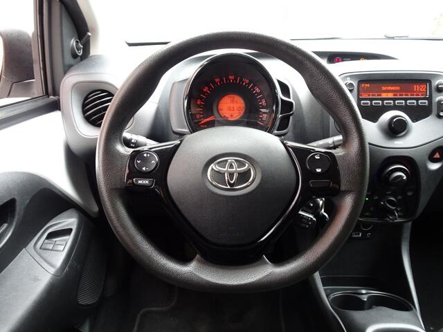 Toyota AYGO 1.0 VVT-i X-Fun 5-deurs Airco/Historie/APK 08-2027