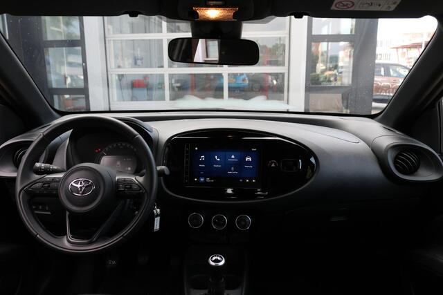 Toyota AYGO X 1.0 VVT-i MT Play, Apple Carplay & Android Auto, Achteruitrijcamera, Cruise Control, WERKPLAATS LEENAUTO